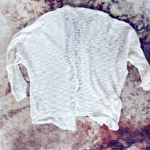 YDE knitted ivory cardigan. Size Medium. - Picture 3 of 3